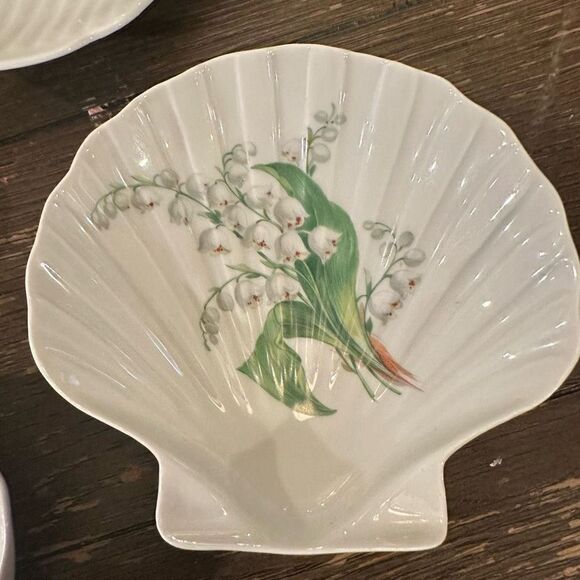 Limoges France Vintage Porcelain Lily Of The Valley Shell Dishes Big & Small 4pc - Picture 3 of 9